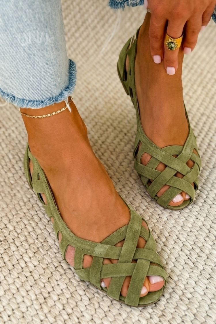 Venezia™ | Woven Flat Sandals in Colors