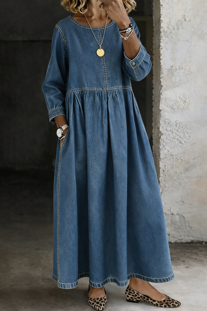 Melissa | Denim dress with long sleeves and round neckline