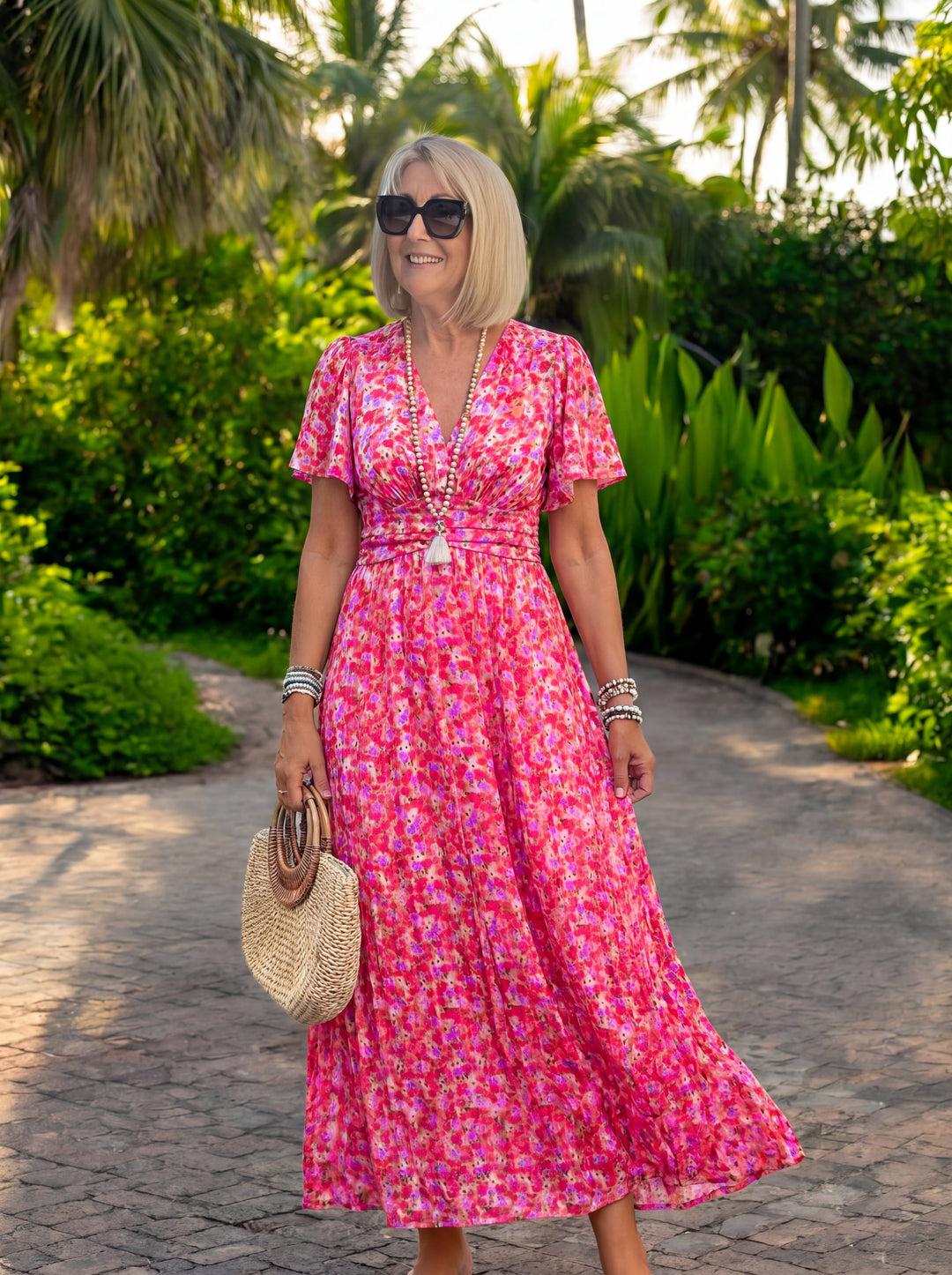 Elis – Long and Flowing Dress with Floral Print