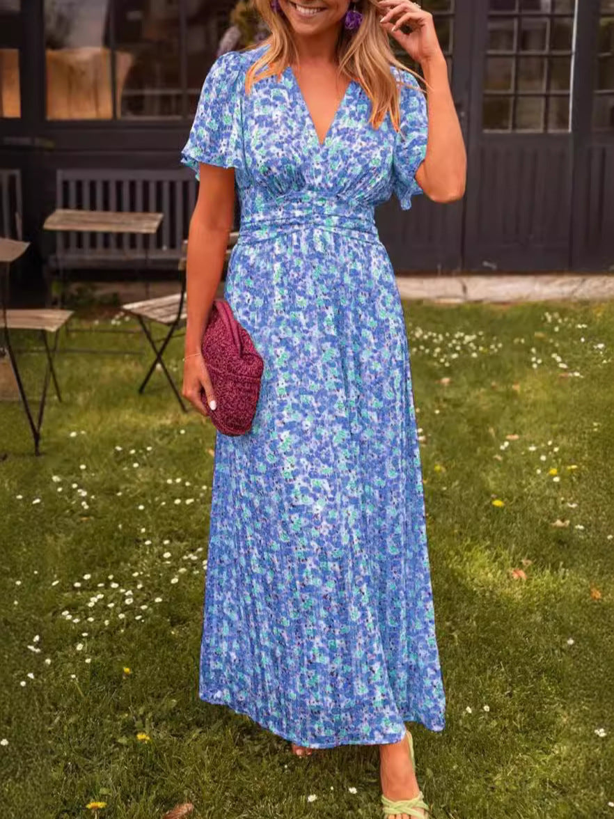 Elis – Long and Flowing Dress with Floral Print