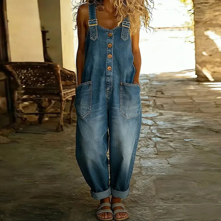 Carmen - Vintage denim jumpsuit made of soft cotton with adjustable shoulder straps