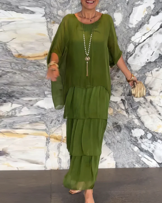 Lara – Elegant Long and Flowing Dress