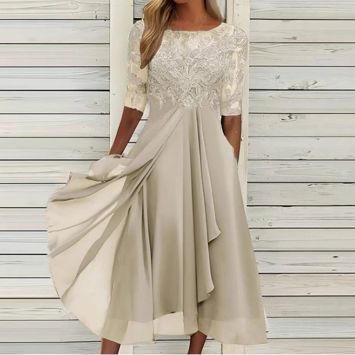 Justine™ | Elegant lace midi dress