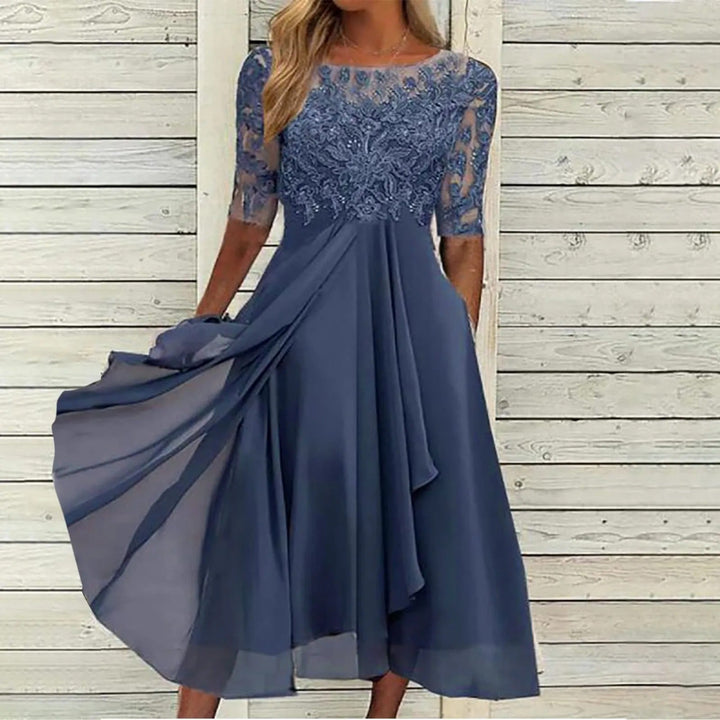 Justine™ | Elegant lace midi dress